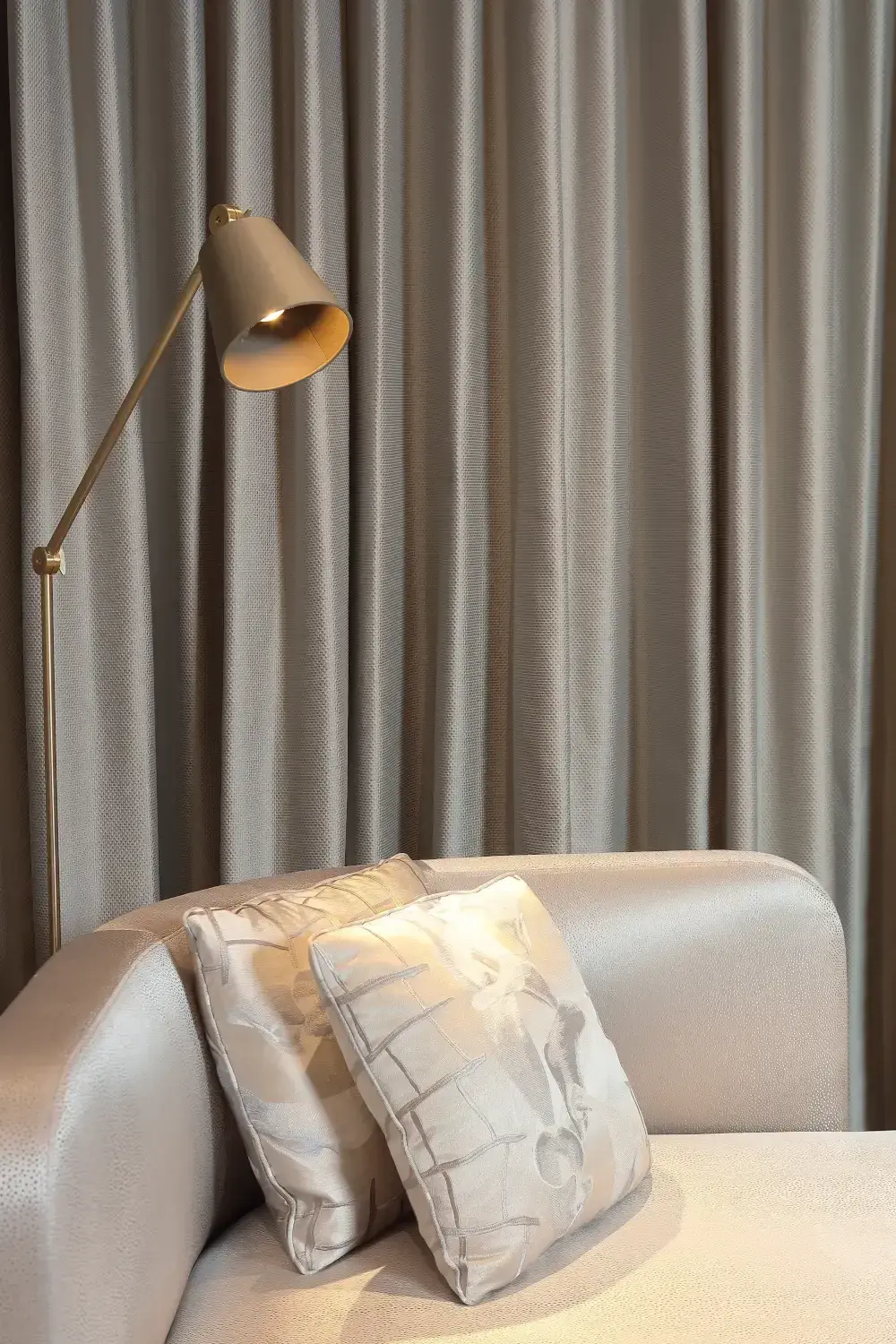Carlton Residence — interior by Habib Wehbe, photo 20 of 32