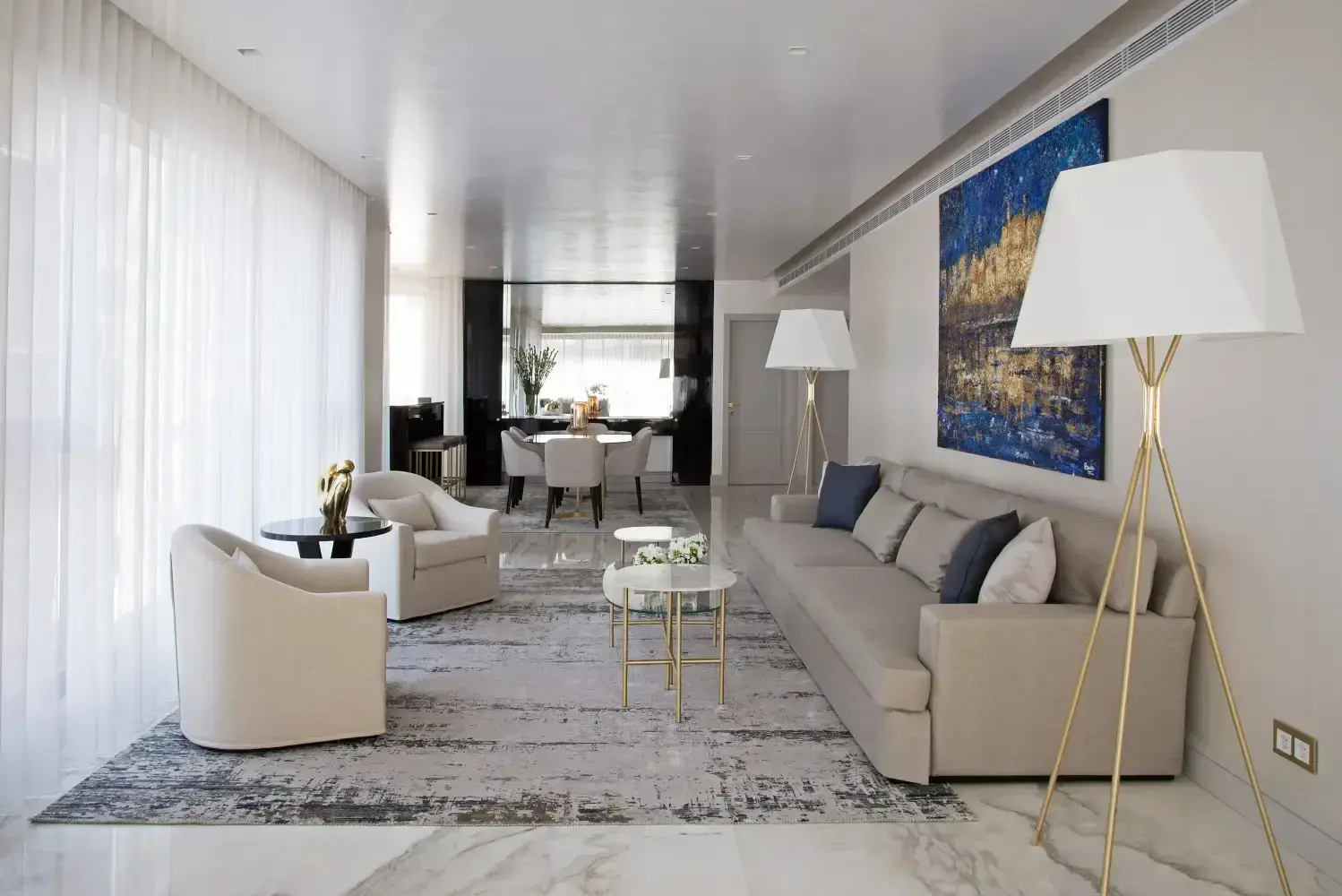 Fifth Avenue — interior by Habib Wehbe, photo 4 of 17