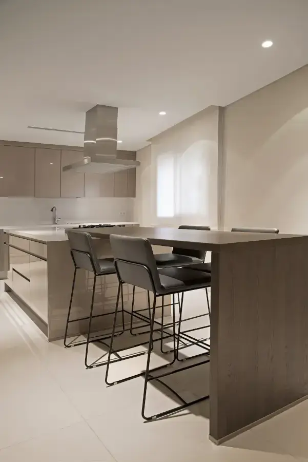 Fifth Avenue — interior by Habib Wehbe, photo 16 of 17